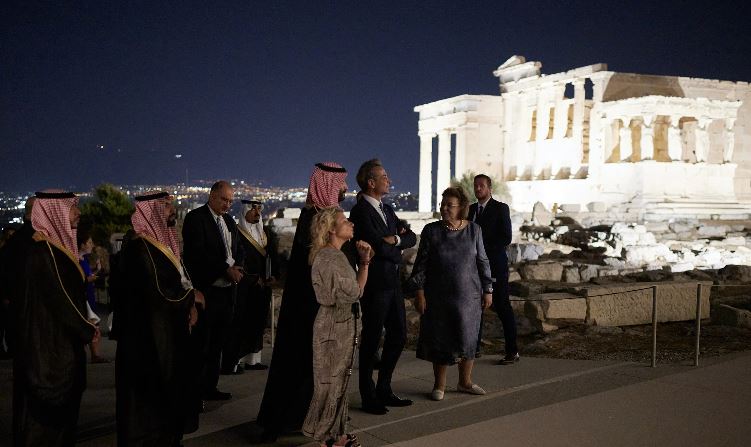 Ελλάδα - Σαουδική Αραβία: Δείπνο με ειδήσεις υπό το φως της Ακρόπολης