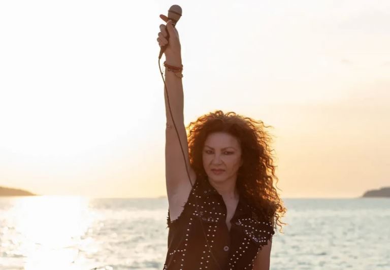 Σοφία Αρβανίτη: «Δεν με ενοχλεί καθόλου να με συνδέουν με τον Μιχάλη Ρακιντζή»