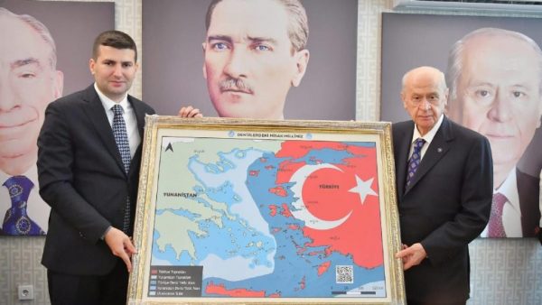 Τουρκικά ΜΜΕ: Μήνυμα Μπατσελί στην Ελλάδα ο χάρτης των Γκρίζων Λύκων