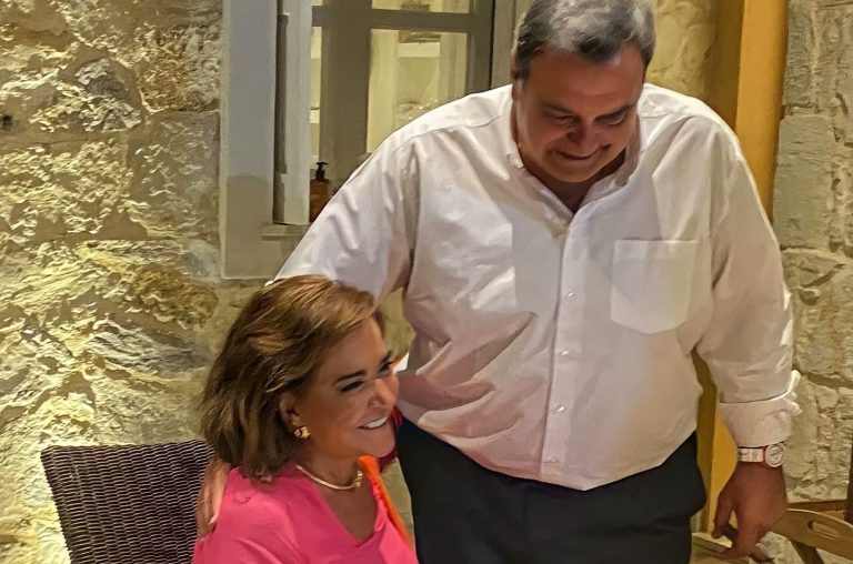 Ντόρα Μπακογιάννη και Ισίδωρος Κούβελος έσβησαν 24 κεράκια