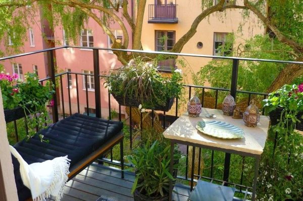 Ιδέες για να διακοσμήσεις το μικρό μπαλκόνι σου