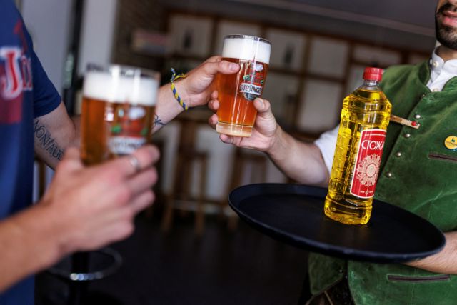 Γερμανία: Μια μπιραρία πρότεινε στους πελάτες της να πληρώνουν την μπίρα τους με… ηλιέλαιο