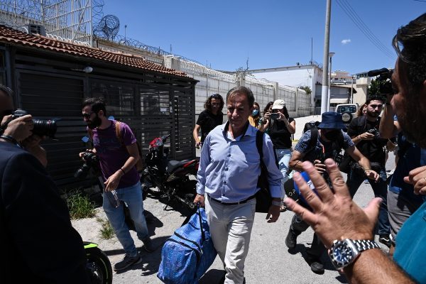 ΣΥΡΙΖΑ: Επίθεση κατά κυβέρνησης για την αποφυλάκιση Λιγνάδη – «Ξεσηκώθηκε η χώρα από την ντροπή»