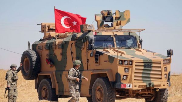 Τουρκία: Επιμένει στα σχέδιά της για τη Συρία