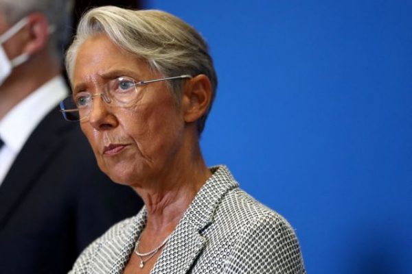 Γαλλία: Ομοφοβικά σχόλια υπουργού καταγγέλλουν 100 προσωπικότητες