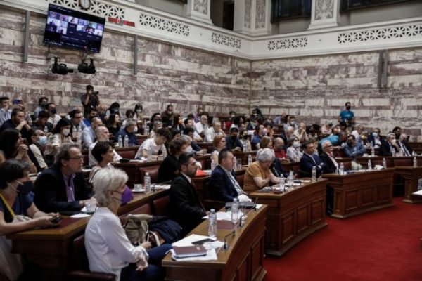 Πανεπιστήμια: Απουσία διαβούλευσης καταγγέλλουν καθηγητές, πρυτάνεις και ερευνητές