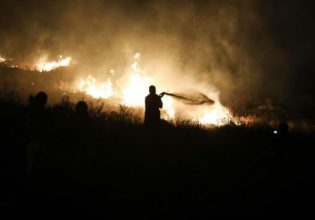 Φωτιά στην Άμφισσα: Εκκενώνεται η Ιτέα και το Σερνικάκι