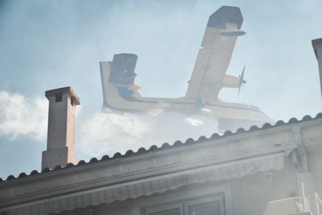 Φωτιά στη Χαλκιδική: Τρία τα μέτωπα – Στο σημείο εναέριες δυνάμεις