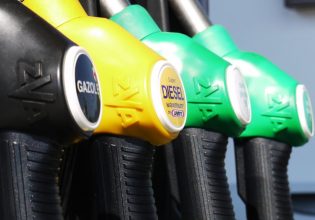 Fuel Pass 2: Αντίστροφη μέτρηση για το νέο αυξημένο επίδομα καυσίμων
