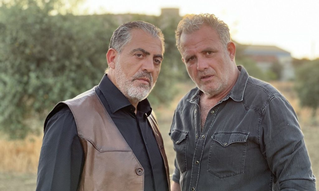 Η Γη της Ελιάς: Μεγάλες ανατροπές και εξελίξεις τη 2η σεζόν – Το μέλλον του Δημοσθένη στη Μάνη