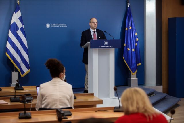 Οικονόμου: Η κριτική Τσίπρα στο νομοσχέδιο για τα πανεπιστήμια μυρίζει ναφθαλίνη