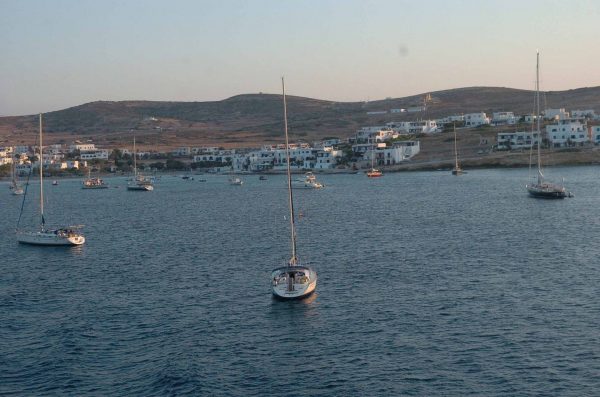 Κουφονήσια: Σοβαρό ατύχημα για 16χρονη τουρίστρια – Χτύπησε σε βράχια μετά από βουτιά