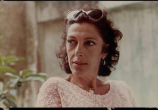 ΣΥΡΙΖΑ για Ντίνα Κώνστα: Την αποχαιρετούμε με βαθιά υπόκλιση