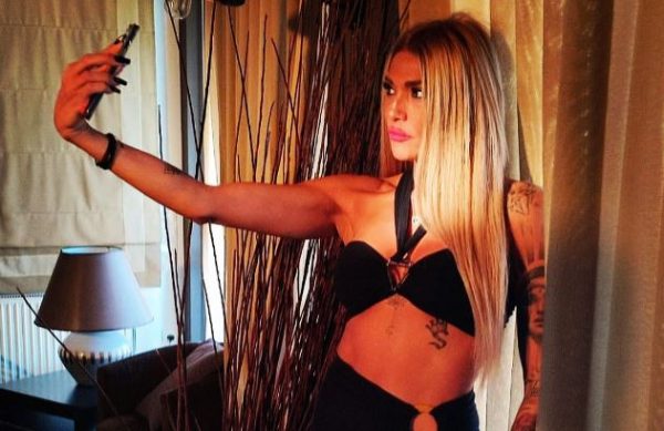 Αγγελική Ηλιάδη: Σέξι πόζες στο σκάφος μόνο με τα… απαραίτητα [Φωτογραφίες]