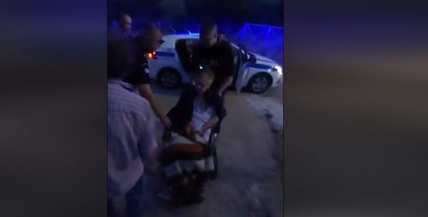 Δραματικές ώρες στην Αττική: Εικόνες από απεγκλωβισμούς που ραγίζουν καρδιές