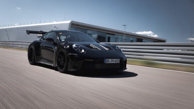 Σε αντίστροφη μέτρηση η Porsche 911 GT3 RS