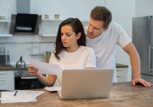 Οικονομική απιστία: Είναι αιτία χωρισμού;