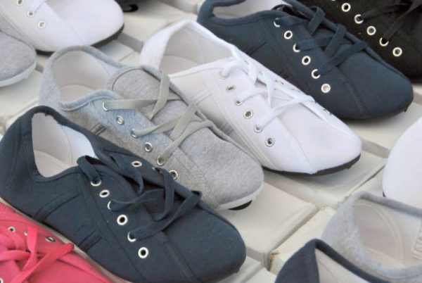 Έξυπνες λύσεις για να αποθηκεύσεις τα παπούτσια σου