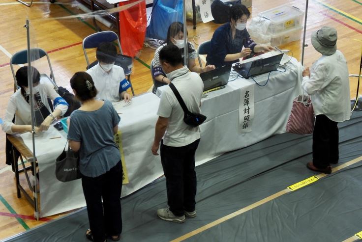 Εκλογές στην Ιαπωνία: Διατηρεί την πλειοψηφία του το κόμμα του Κισίντα