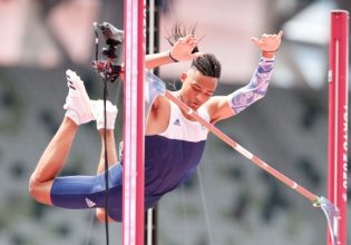 Έβγαλε πιστόλι σε αστυνομικό ο σύμβουλος επικοινωνίας της ΠΑΕ ΑΕΚ, Γιάννης Καραλής