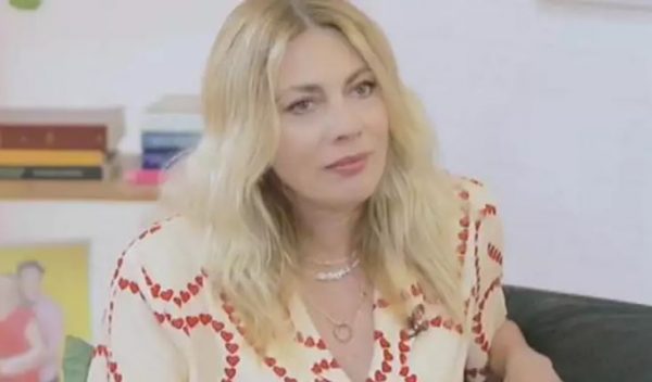 Έξαλλη στον αέρα η Σμαράγδα Καρύδη: «Πώς ρωτάς αυτό το πράγμα;»