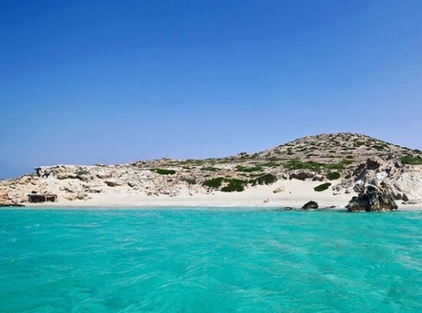 Κάσος: Το νοτιότερο νησί των Δωδεκανήσων με τις απίστευτες παραλίες