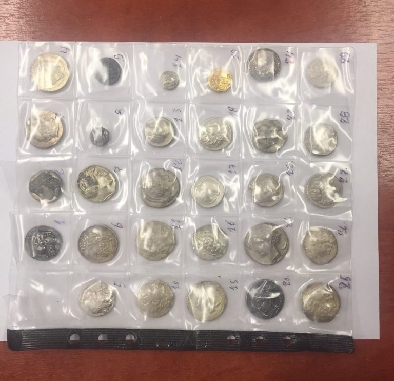 Ιωάννινα: Κατασχέθηκαν 29 νομίσματα της ελληνιστικής εποχής – Σχηματίστηκε δικογραφία για ένα άτομο