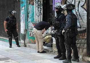 Θεσσαλονίκη: Αστυνομική επιχείρηση για την εκκένωση κατάληψης σε κτίριο στο κέντρο της πόλης