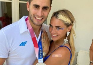 Κόνι Μεταξά – Μάριος Καπότσης: Οι φωτογραφίες που αποκάλυψαν το ταξίδι του μέλιτος