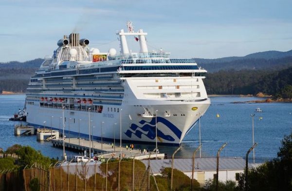 Αυστραλία: Ξέσπασμα κοροναϊού σε κρουαζιερόπλοιο – Πάνω από 100 κρούσματα