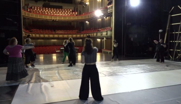 Κορονοϊός: Η μάχη με το «long covid» και η επιστροφή στην κανονικότητα