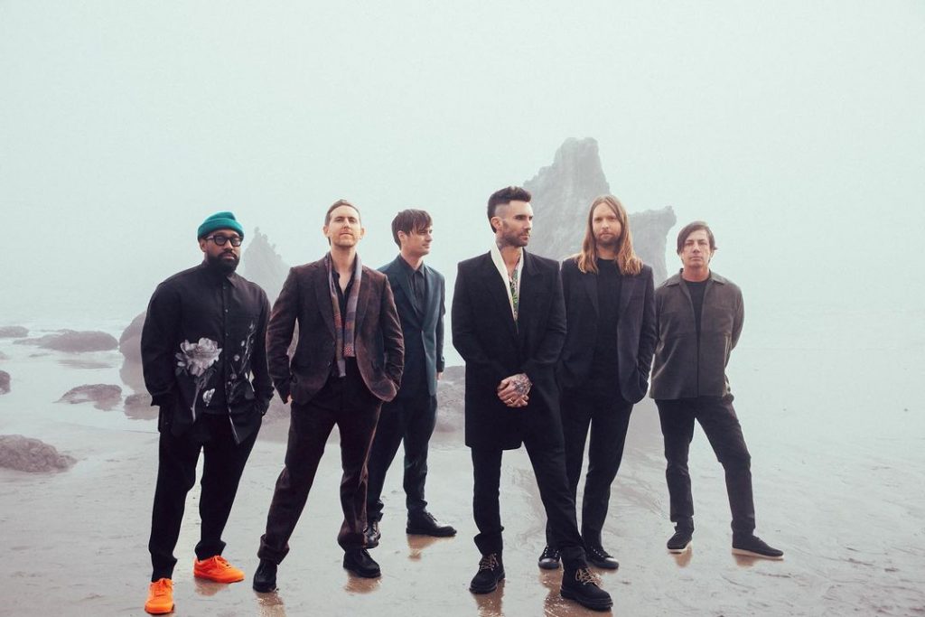 Maroon 5: Αφίσα για την περιοδεία τους έχει προκαλέσει σάλο στη Νότια Κορέα