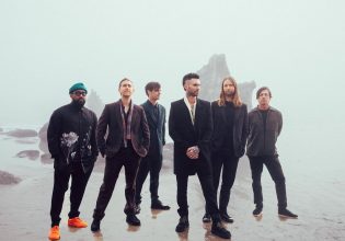 Maroon 5: Αφίσα για την περιοδεία τους έχει προκαλέσει σάλο στη Νότια Κορέα