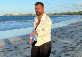 Ατάραχος ο Ρίκι Μάρτιν μετά τις κατηγορίες για αιμομιξία – Ποστάρει ημίγυμνες φωτογραφίες