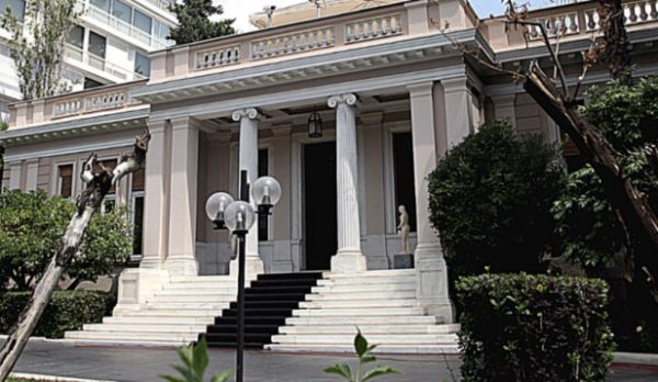 Εκλογές: Στο τραπέζι η αλλαγή του εκλογικού νόμου για εξασφάλιση αυτοδυναμίας