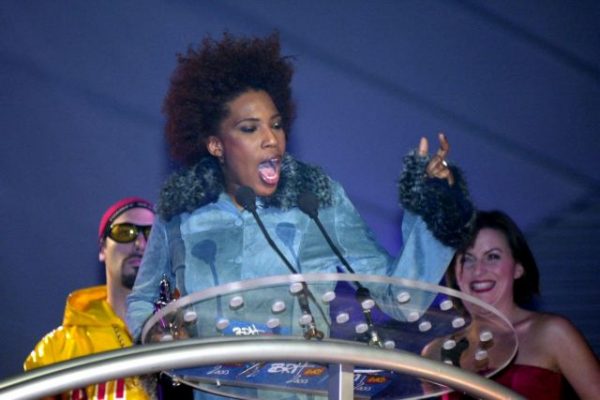 Προκλητική Μέισι Γκρέι: «Το γεγονός ότι αλλάζεις μέρη του σώματός σου δεν σε κάνει γυναίκα»