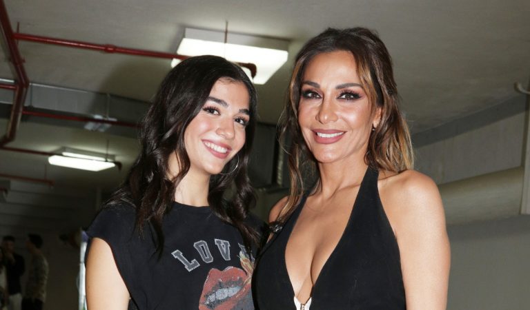 Δέσποινα Βανδή: Περήφανη μαμά για την αποφοίτηση της κόρης της