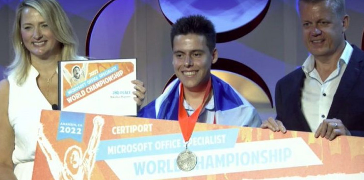 Κρητικός μαθητής κατέκτησε τη δεύτερη θέση σε παγκόσμιο διαγωνισμό της Microsoft