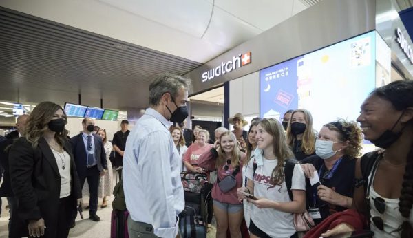 Ελ. Βενιζέλος: Η αντίδραση τουριστών όταν συνειδητοποίησαν πως μιλάνε με τον πρωθυπουργό