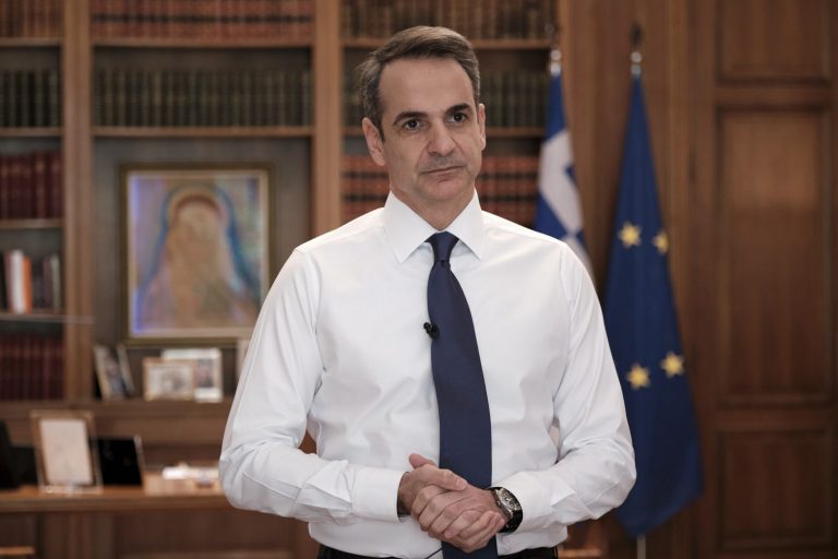 Μητσοτάκης: Η Δημοκρατία έχει τη δύναμη να διαρκεί και να ανανεώνεται