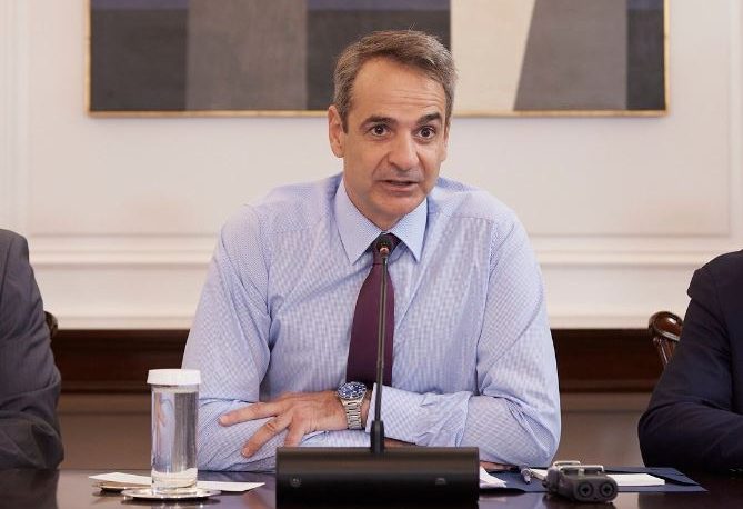 Greek Prime Minister to visit fire-stricken areas in Penteli, Athens