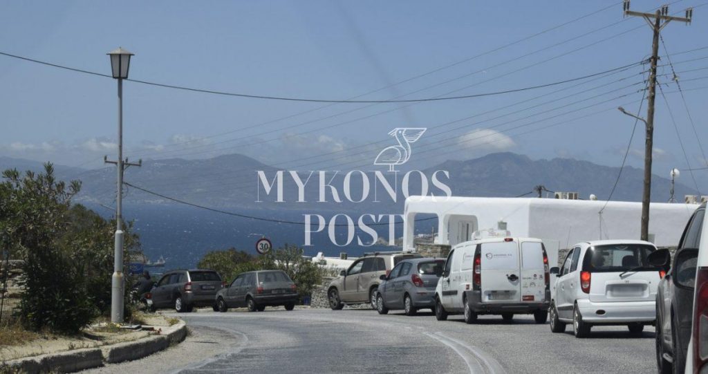 Μύκονος: Γολγοθάς, η κίνηση στους δρόμους και το parking
