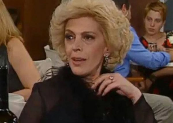 Ντίνα Κώνστα: «Η ζωή της ήταν τελείως διαφορετική από αυτήν της Ντένης Μαρκορά» λέει η Αλεξάνδρα Παλαιολόγου