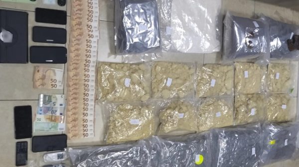 Έβρος: Συλλήψεις για τεράστιο φορτίο με Ecstasy και αναισθητικά φάρμακα