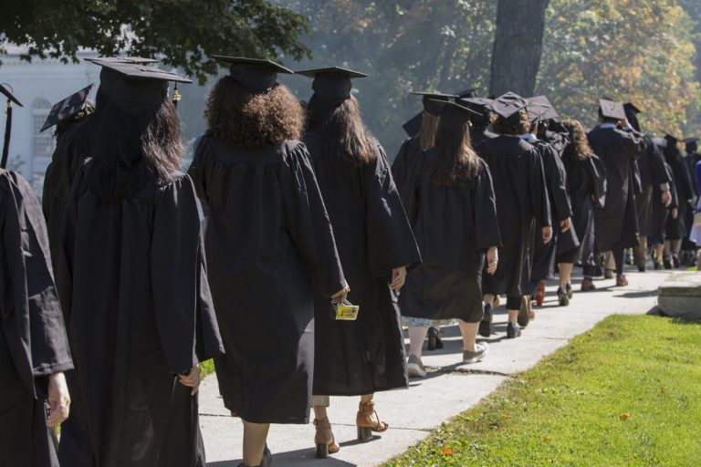 Φιλιππίνες: Δύο νεκροί από πυροβολισμούς σε τελετή αποφοίτησης