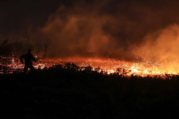 Φωτιά στην Πεντέλη: Η φωτιά απειλεί το νοσοκομείο Παίδων Πεντέλης – Δραματικές ώρες