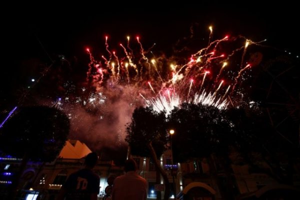 Γαλλία: Δυο αδέλφια, ηλικίας 7 και 24 ετών, έχασαν τη ζωή τους από πυροτεχνήματα