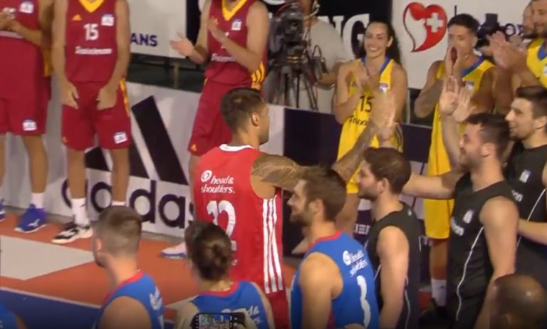 Αποθεώθηκε ο Πρίντεζης στη Σύρο