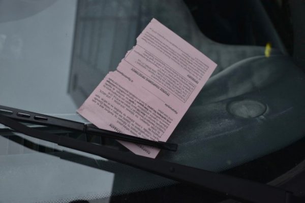 Ρόδος: Η επική αντίδραση γυναίκας όταν έλαβε ειδοποιητήριο με πρόστιμο 6.648.444 ευρώ