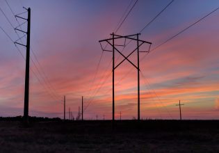 Τράπεζα της Ελλάδος: Γιατί διαφέρουν οι τιμές ρεύματος μεταξύ των κρατών – μελών της Ε.Ε